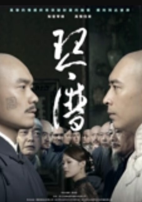 骚货舔自己的足金玉脚还自慰萝莉 - 伊人AV